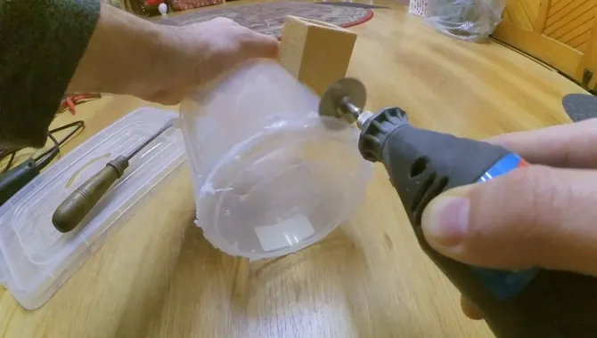 Cutting With A Plastic Cutter