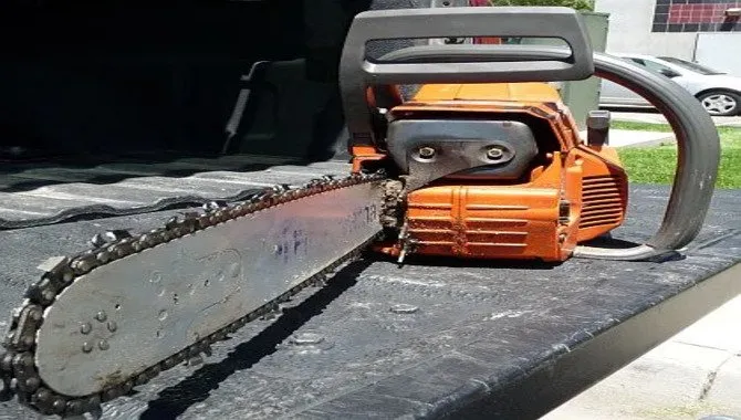 Adjusting The Chainsaw