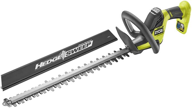 Choosing The Right Blade For Your Hedge Trimmer