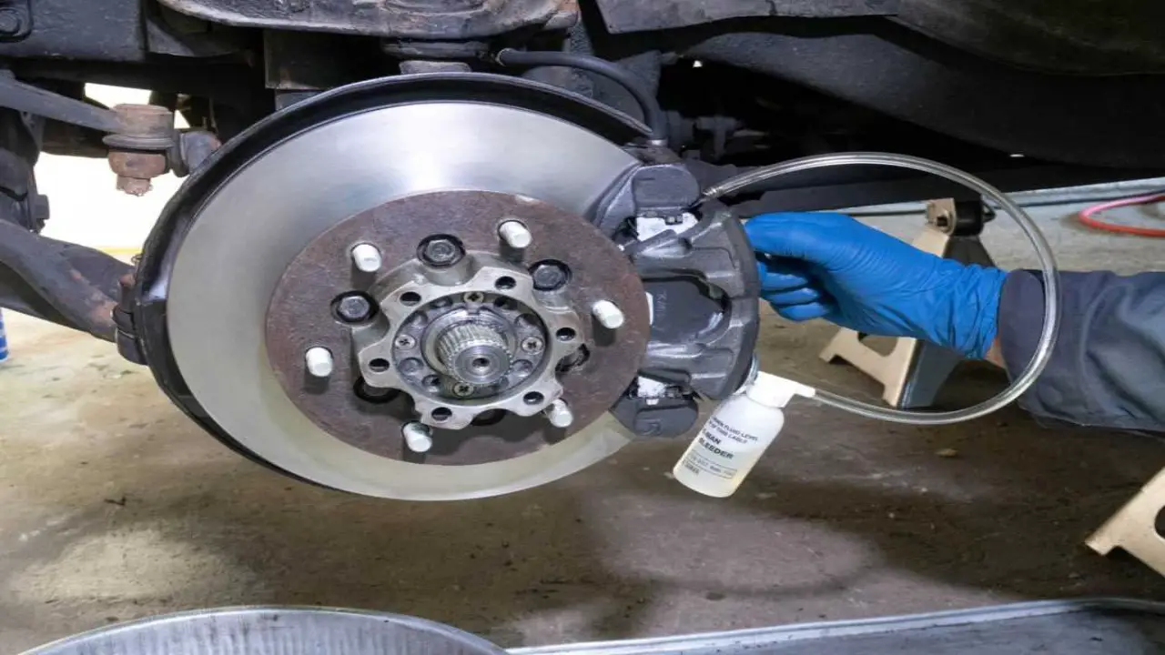 Safety Precautions To Take While Working With Brake Fluid
