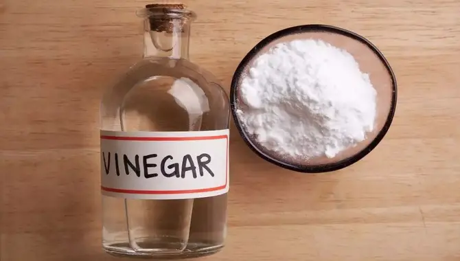 Using Vinegar And Baking Soda To Remove The Scale