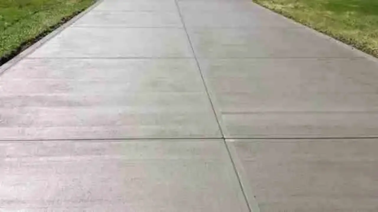 Selecting The Right Concrete Sealer For Your Driveway